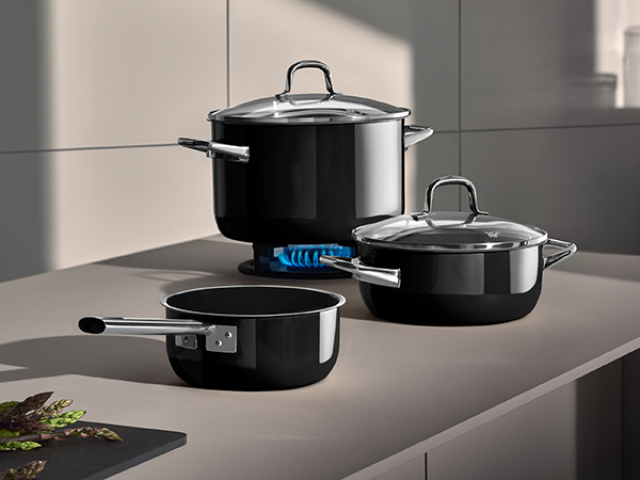 Fusiontec-Essential-black-Hotspot-600x450px-Clean-4100.jpeg