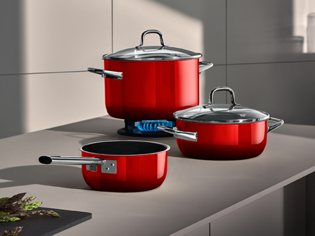 Fusiontec-Essential-passion-red-Hotspot-600x450px-Clean-4100.jpeg